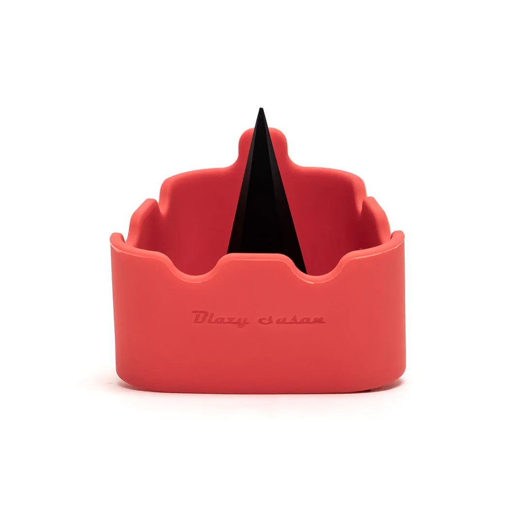 Blazy Susan Deluxe Ashtray - Premium Silicone Red